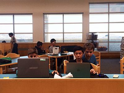 暑期学院:图书馆中的移动应用程序设计